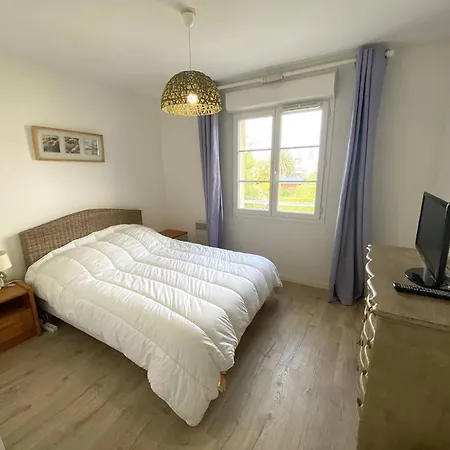 Au Calme Avec Wifi, Balcon, Parking Au Centre De Perros-guirec, A 500m Des Commerces - Fr-1-368-420 * Perros-Guirec